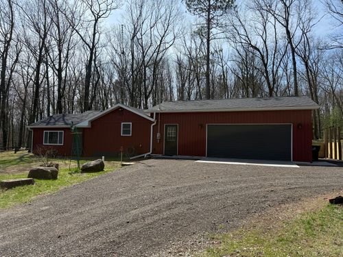 1285 Border Dr, Gladwin, MI, 48624-8824 | Card Image