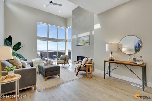 a11-769 Station Ln, Anchorage, AK, 99501-4528 | Card Image