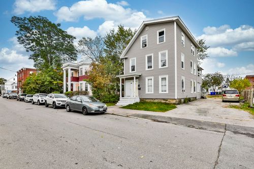 313 Amherst St, Manchester, NH, 03104-5853 | Card Image