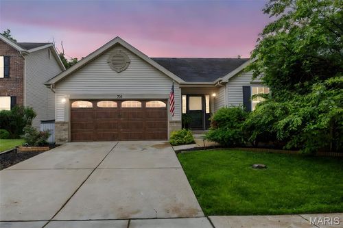 706 English Ivy, O Fallon, MO, 63368-7457 | Card Image