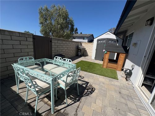 4713 Arena Cir, Huntington Beach, CA, 92649-3203 | Card Image