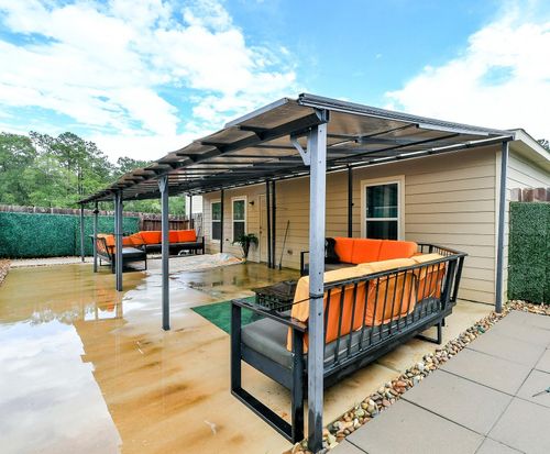 10131 Cerritos Dr, Conroe, TX, 77306-2237 | Card Image