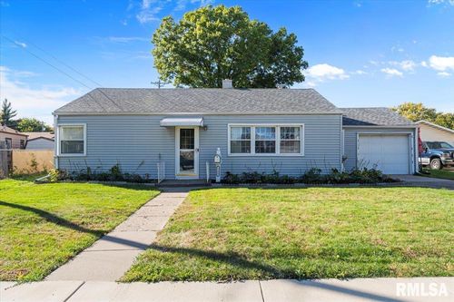 1208 18th St, Bettendorf, IA, 52722-4302 | Card Image