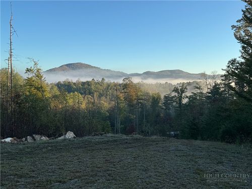 4229 Grandin Road, Lenoir, NC, 28645 | Card Image