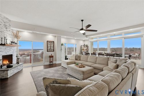 unit-804-301 Beacon Ridge Dr, Hopewell, VA, 23860-1766 | Card Image