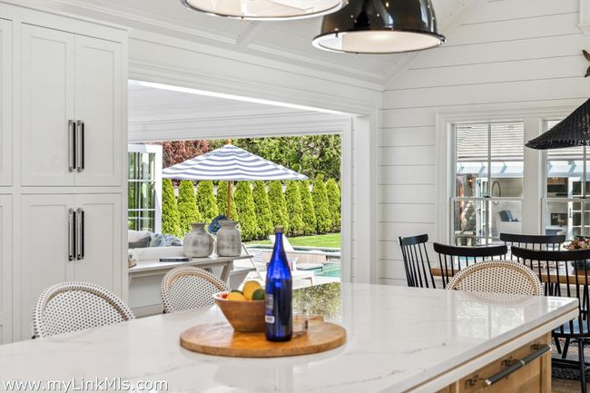 43 Peases Point Way S, House other with 4 bedrooms, 7 bathrooms and null parking in Edgartown MA | Image 16