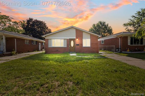 6871 Troy St, Taylor, MI, 48180-1632 | Card Image