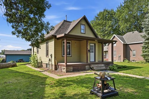 1009 Campbell Ave Nw, Willmar, MN, 56201-2433 | Card Image
