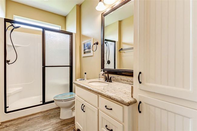 950 Seadrift Dr, House other with 5 bedrooms, 4 bathrooms and null parking in Crystal Beach TX | Image 14