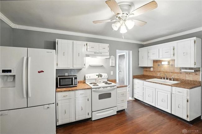 1881 Commonwealth Dr, House other with 3 bedrooms, 2 bathrooms and null parking in Xenia OH | Image 7