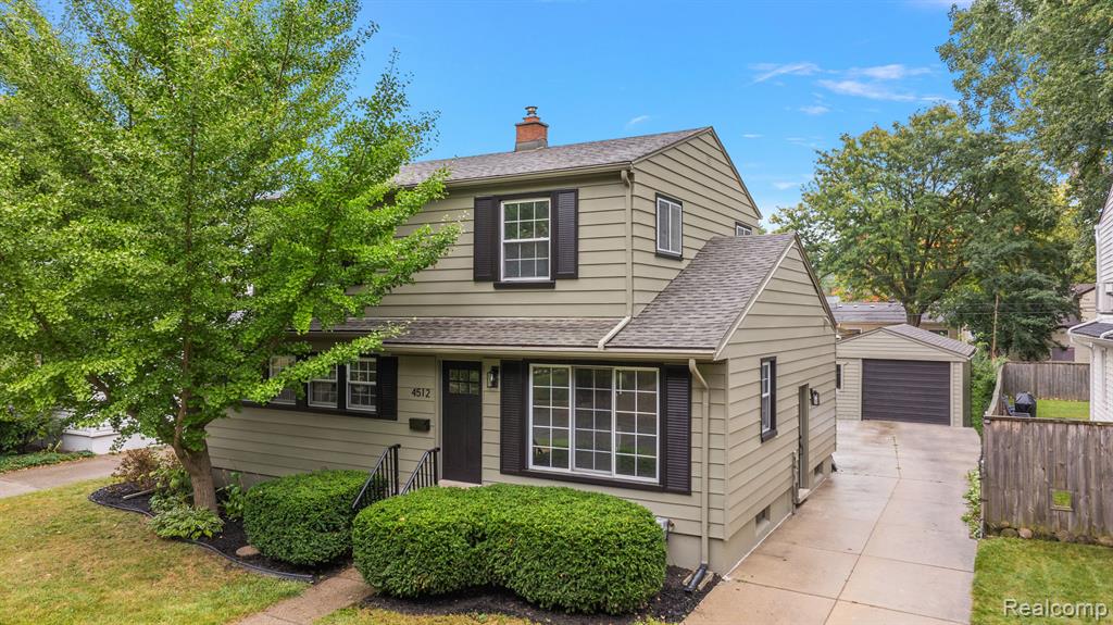 Woodland Ave, Royal Oak, MI 48073
