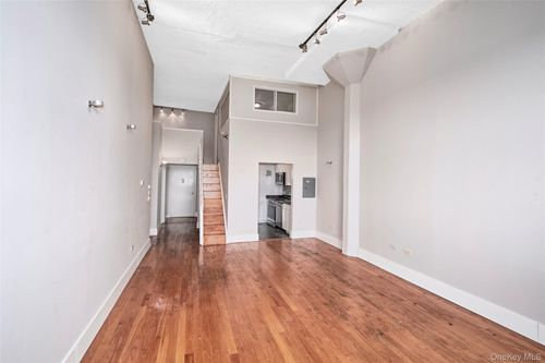 apt-530-1 Landmark Sq, Port Chester, NY, 10573-3353 | Card Image