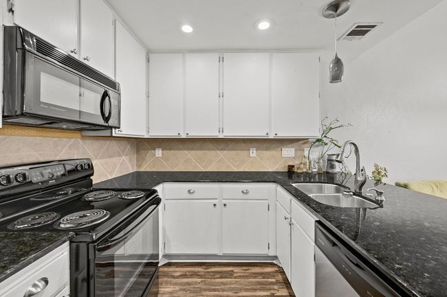 APT-76 - 1748 Ohlen Rd, Condo with 2 bedrooms, 2 bathrooms and null parking in Austin TX | Image 16