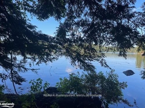 2 Stone Gate Lane, Bracebridge, ON, P1L | Card Image