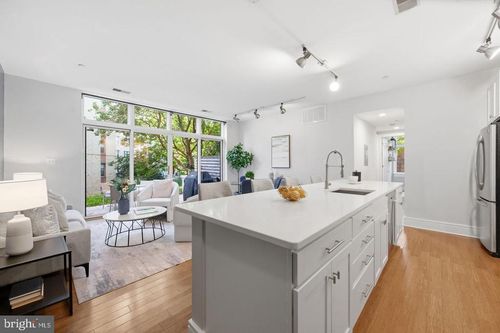 104-1654 Euclid St Nw, WASHINGTON, DC, 20009-5634 | Card Image