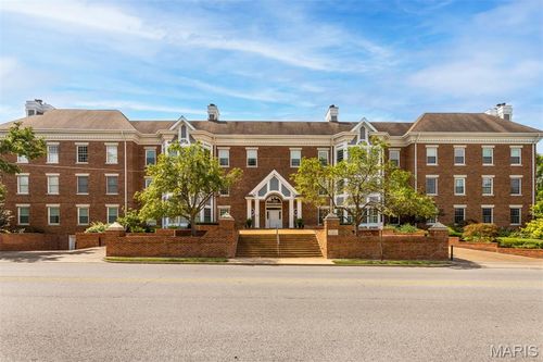 apt-104-440 E Lockwood Ave, Webster Groves, MO, 63119-3151 | Card Image