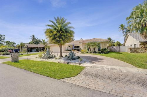 1501 Nw 99th Ave, Plantation, FL, 33322-4251 | Card Image