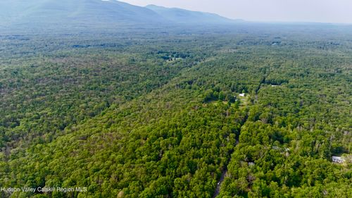 2 Church Rd, Bearsville, NY, 12409-5116 | Card Image