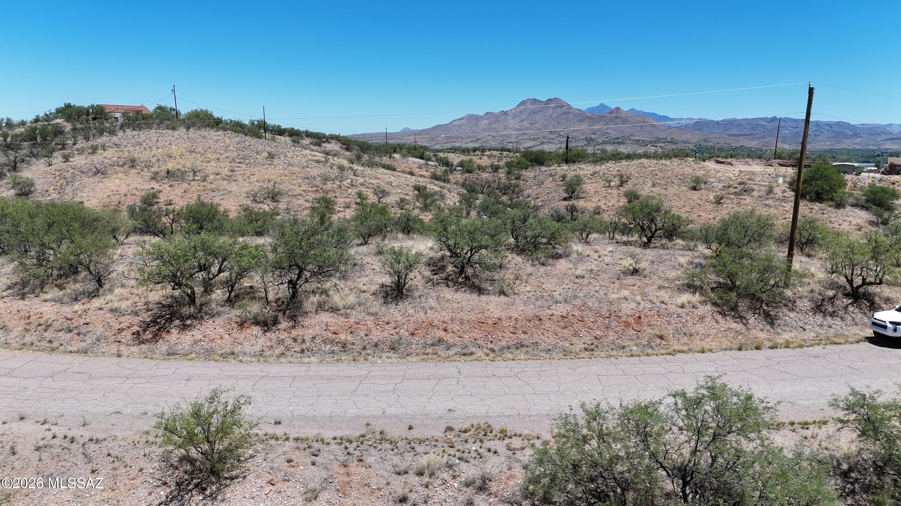 Land in Rio Rico
