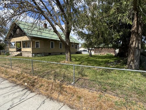229 W Allyn St, Goldendale, WA, 98620 | Card Image