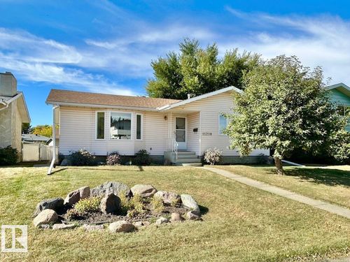 15208 58 St Nw, Edmonton, AB, T5A2M2 | Card Image