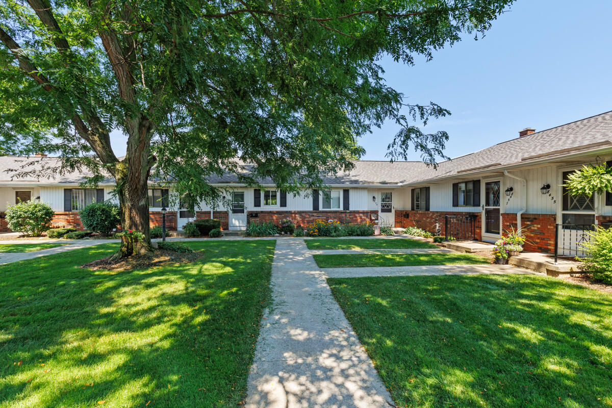 Elkwood Dr, Byron Center, MI 49315