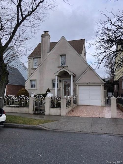 63-19 Everton St, Rego Park, NY, 11374-2810 | Card Image