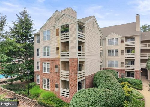 301-244 S Reynolds St, ALEXANDRIA, VA, 22304-4478 | Card Image