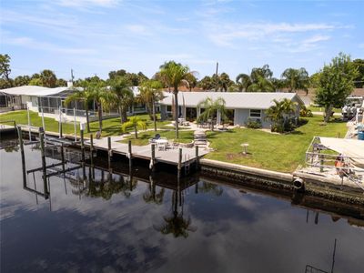 18598 Briggs Circle, House other with 3 bedrooms, 2 bathrooms and null parking in Port Charlotte FL | Image 2