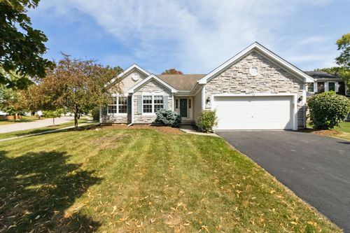 2 Melbourne Ct, Lake In The Hills, IL, 60156-6311 | Card Image