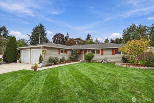 15403 Corliss Pl N, Shoreline, WA, 98133-6327 | Card Image