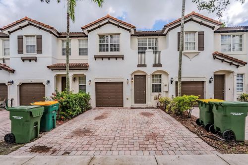 1137 Ne 31st Ter, Homestead, FL, 33033-7611 | Card Image