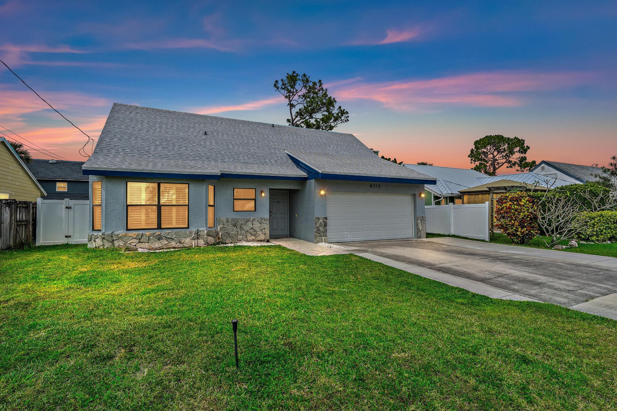 Lucerne St, Jupiter, FL 33458