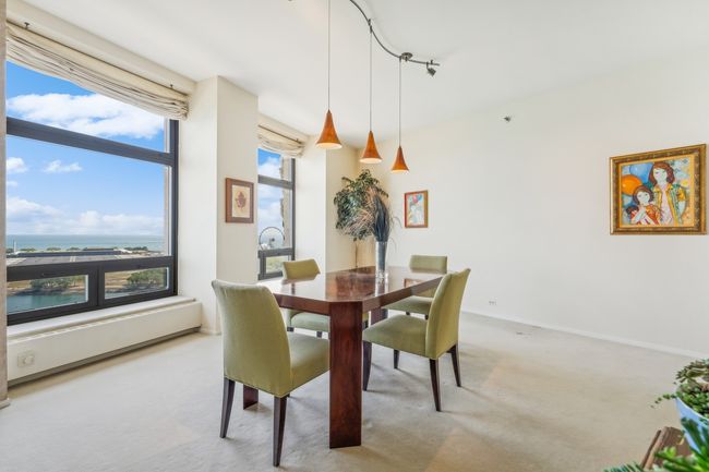 1305 - 680 N Lake Shore Dr, Condo with 3 bedrooms, 3 bathrooms and 1 parking in CHICAGO IL | Image 10