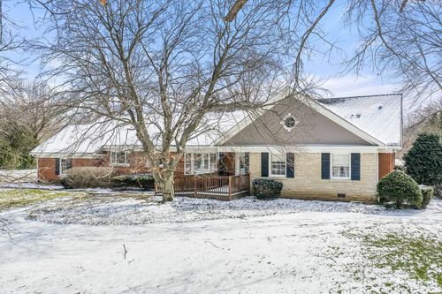 116 E Farnham Ln, Wheaton, IL, 60189-6402 | Card Image