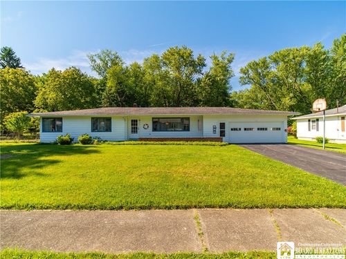 9 Carol Ave, Fredonia, NY, 14063-1207 | Card Image