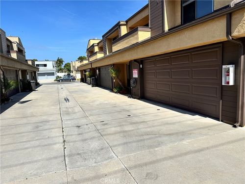 b-16592 Jib Cir, Huntington Beach, CA, 92649 | Card Image