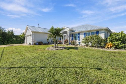 72 Mark Twain Ln, Rotonda West, FL, 33947-2139 | Card Image