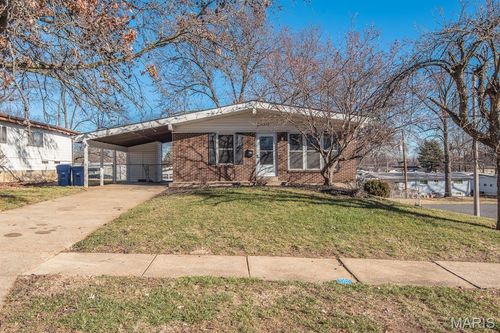 2550 Pheasant Dr, Florissant, MO, 63031-3613 | Card Image