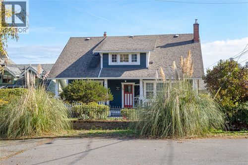 9945 Cedar Street, Chemainus, BC, V0R1K1 | Card Image