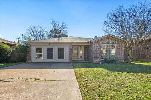 1205 Stone Creek Dr, Mansfield, TX, 76063-6239 | Card Image