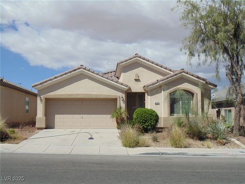 6783 Quarterhorse Ln, Las Vegas, NV, 89148-4832 | Card Image
