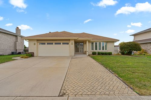15642 Plum Tree Dr, Orland Park, IL, 60462-5988 | Card Image