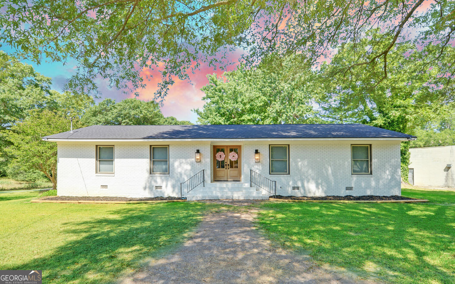Carolina St, Hartwell, GA 30643