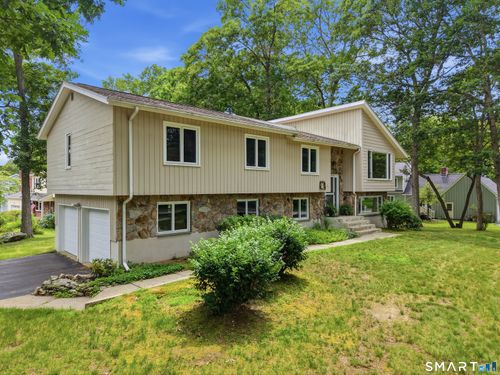 55 Greencliff Dr, Niantic, CT, 06357-1523 | Card Image