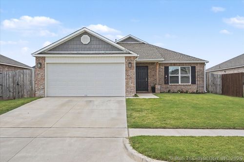 16227 S 88 Avenue, Bixby, OK, 74008 | Card Image