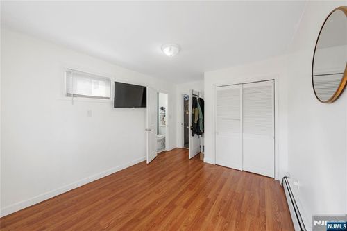 728 Devon St, Kearny, NJ, 07032-3016 | Card Image