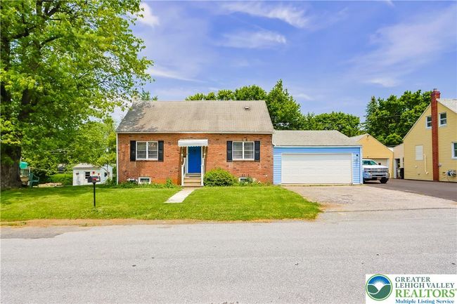 1373 Puggy Ln, House other with 4 bedrooms, 2 bathrooms and null parking in BETHLEHEM PA | Image 38