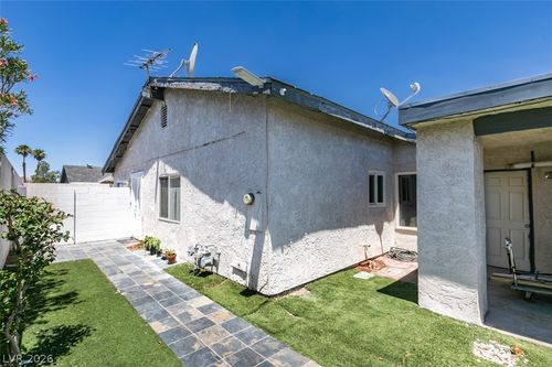 4562 Via San Rafael, Las Vegas, NV, 89103-2623 | Card Image