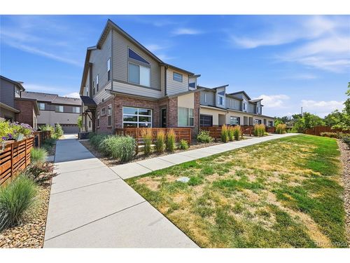 4045 S Teller St, Lakewood, CO, 80235-2200 | Card Image